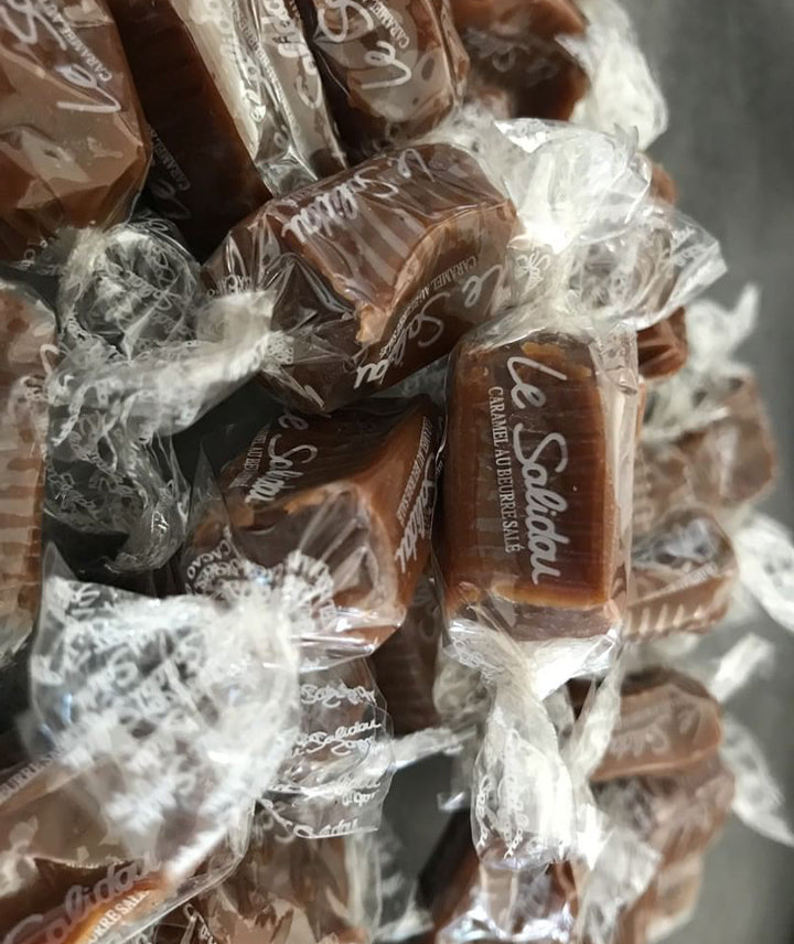 Boîte ovale caramels beurre salé - Servez-vous