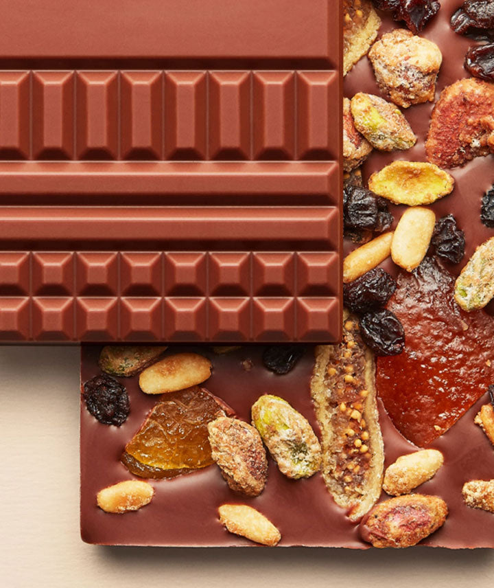 Tablette chocolat noir mendiant amandes & oranges confites & figues