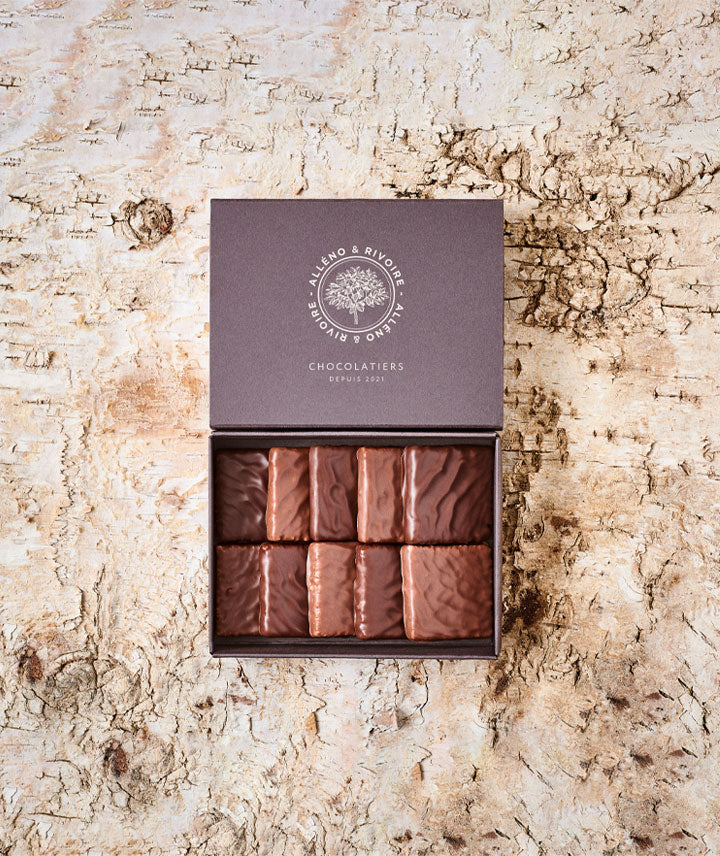 Coffret de 10 sablés bretons au chocolat noir et lait
