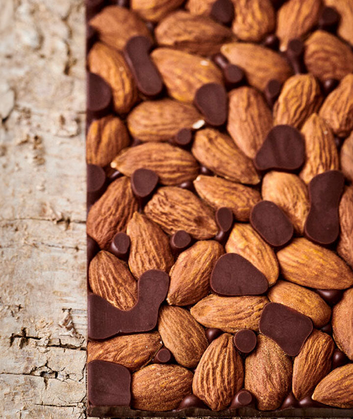 Mendiant amandes chocolat noir