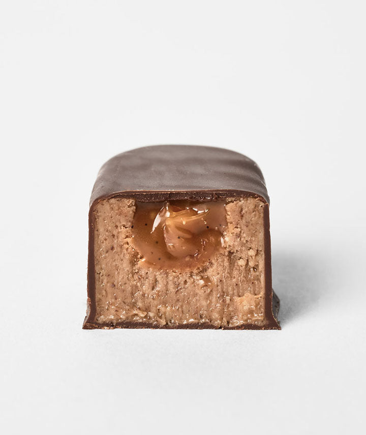 Bouchée amande caramel au chocolat noir
