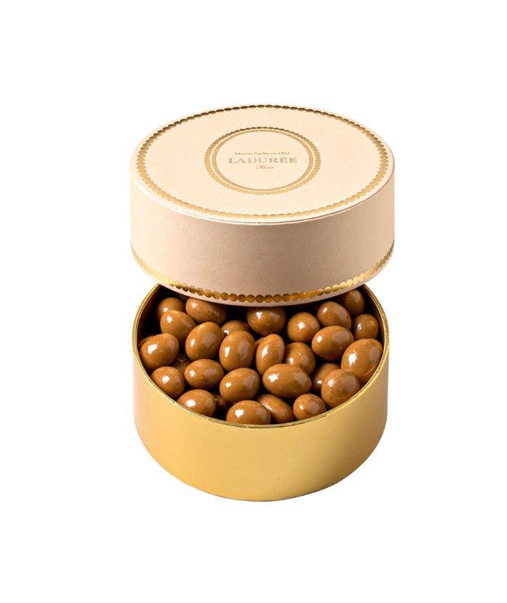 Coffret de perles chocolatées cacahuète caramel