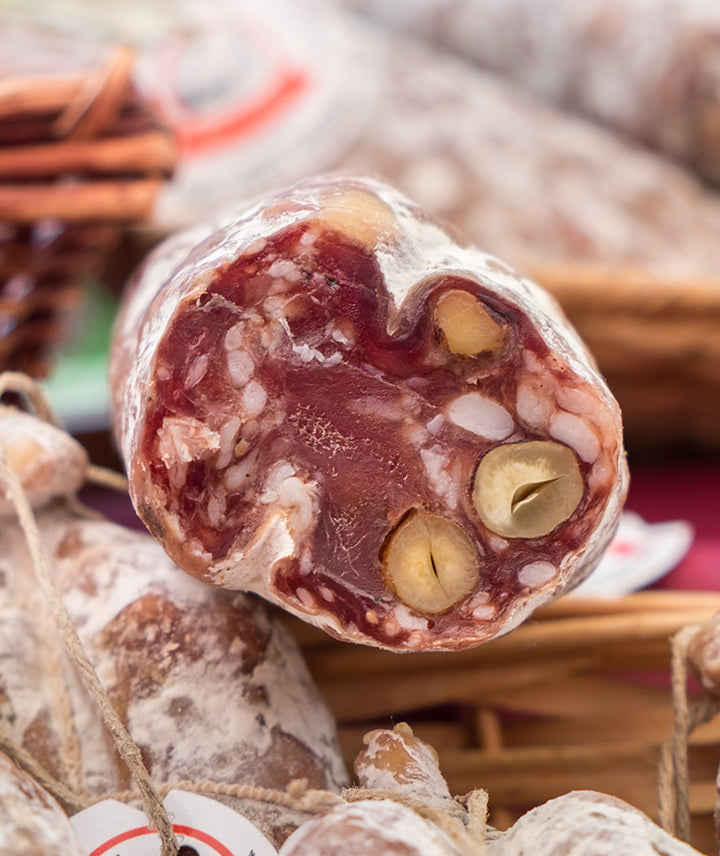 Saucisson sec aux noisettes