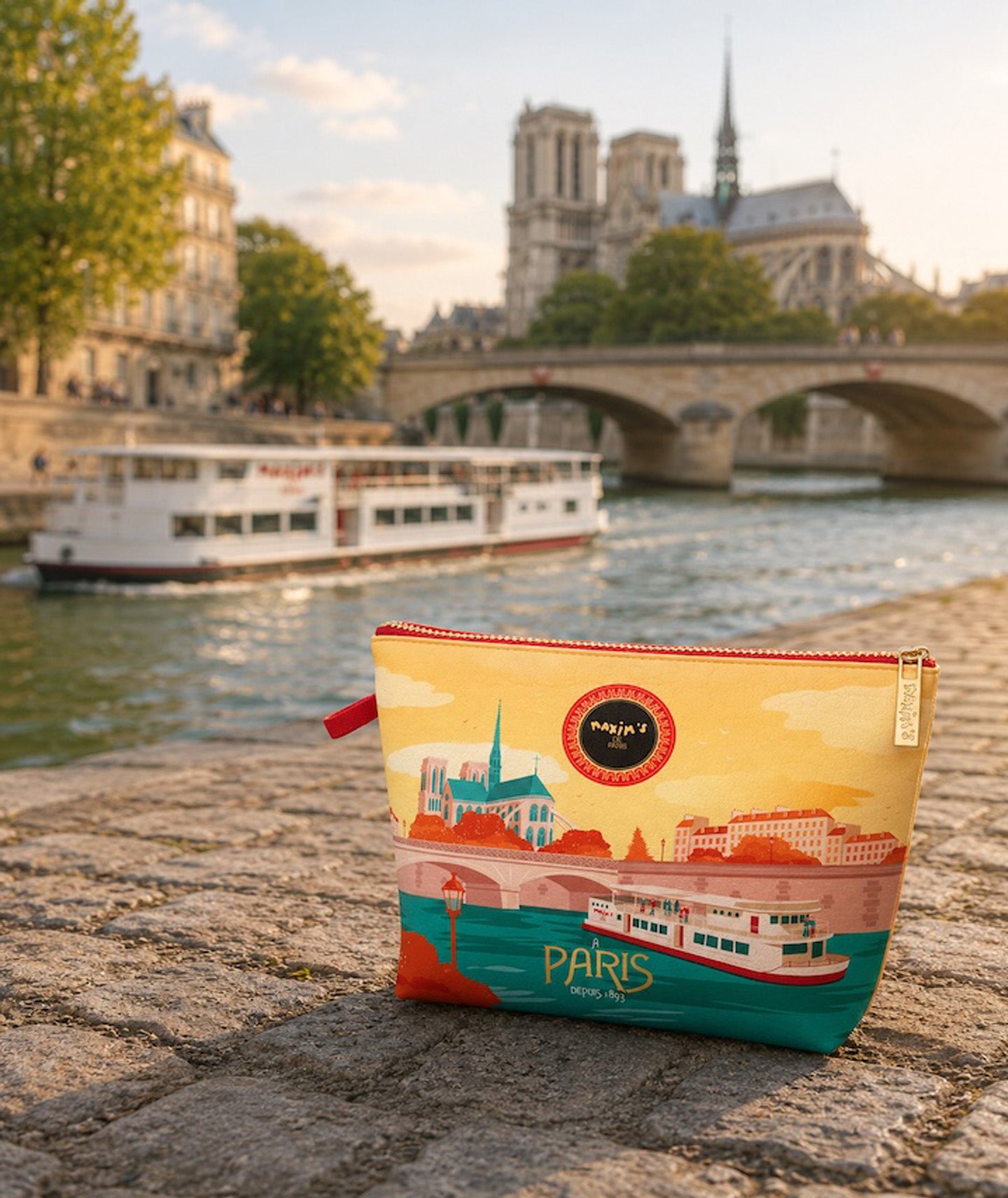 Trousse Paris sur seine
