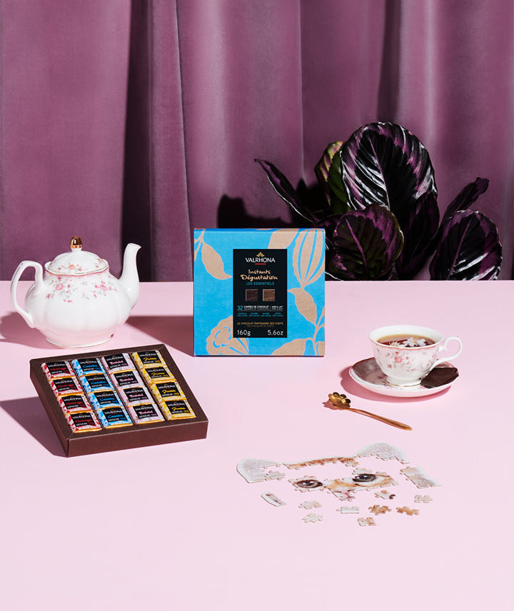 Coffret 32 Carrés Chocolat Noir et Lait