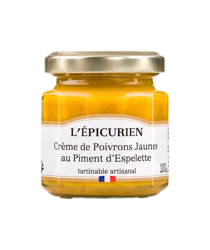 Crème de poivrons jaunes au piment d'Espelette vue face aux Galeries Lafayette Le Gourmet