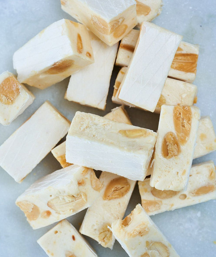 Nougat de Montélimar et nougat aux noisettes