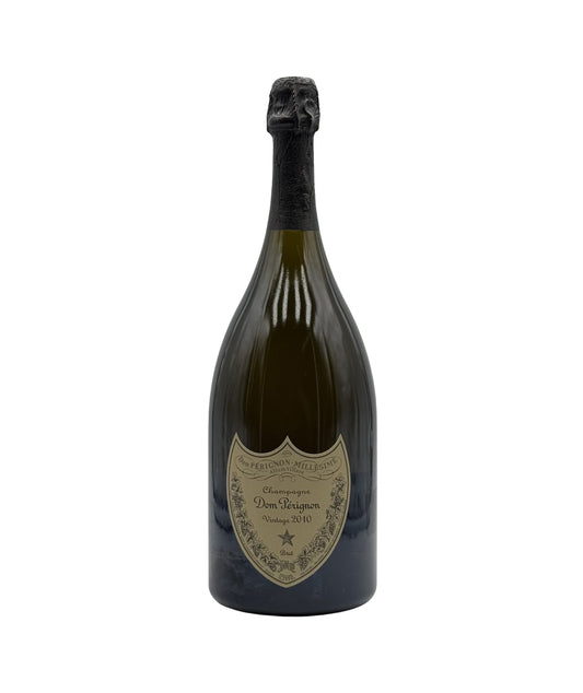 Dom Pérignon - Vintage 2010 - Champagne - Magnum DOM PÉRIGNON vue face aux Galeries Lafayette Le Gourmet