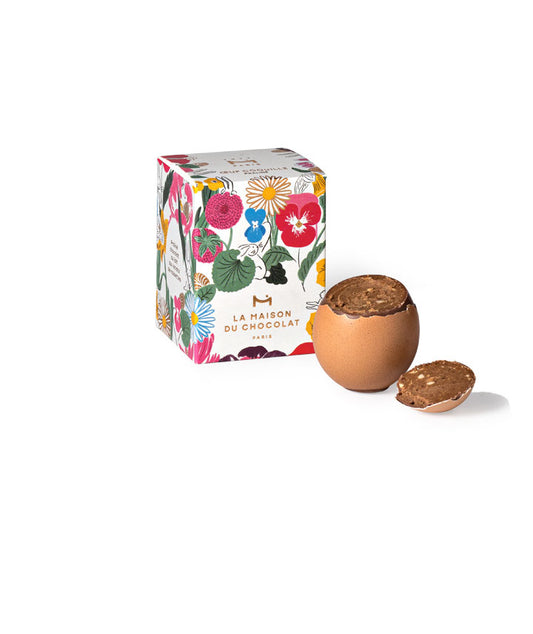 Oeuf coquille praliné fleurs