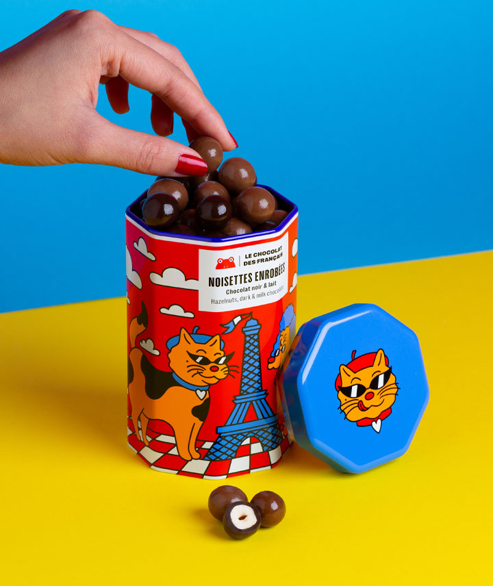 Noisettes enrobées de chocolat noir et lait - Boîte chien et chat