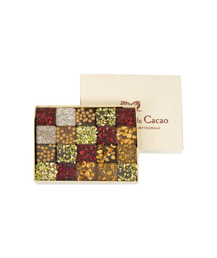 Coffret pralinés feuilletés noir et lait - 20 carrés