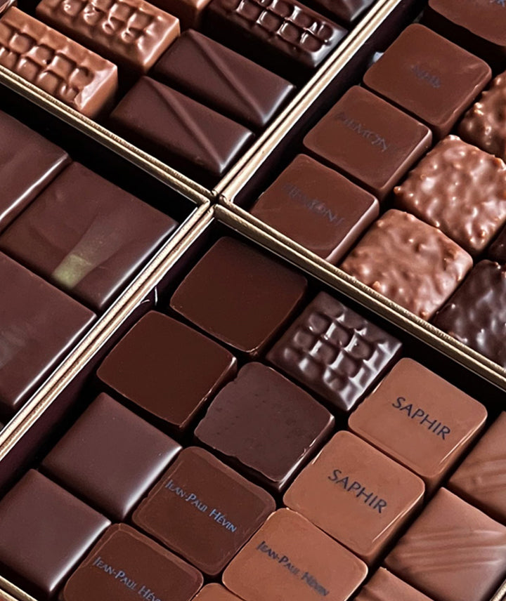 Boîte de chocolats carré or les pralinés - 270g