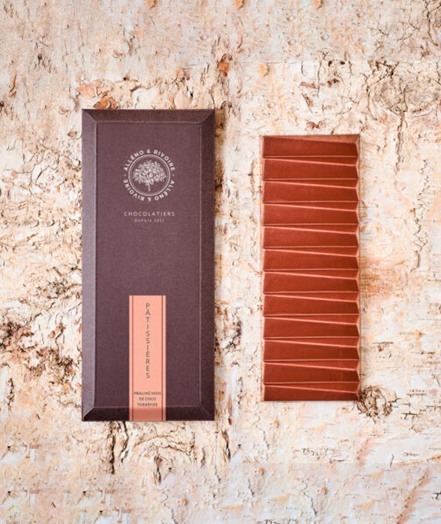 Tablette chocolat au lait et praliné noix de coco