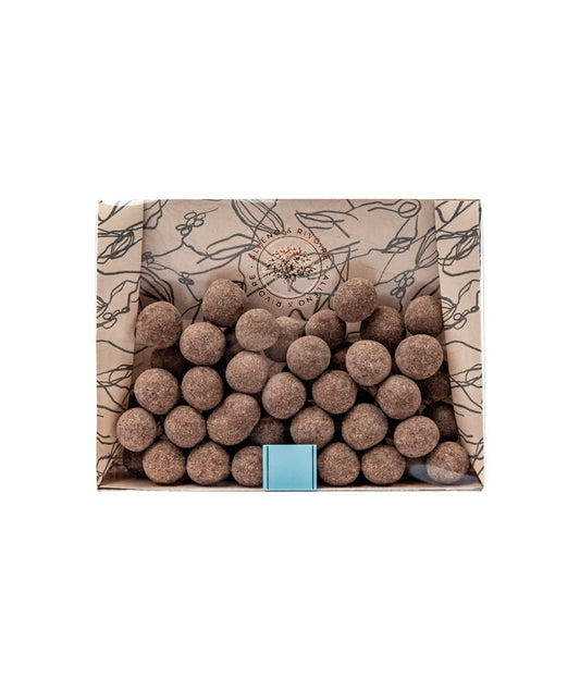 Noisettes enrobées de chocolat noir