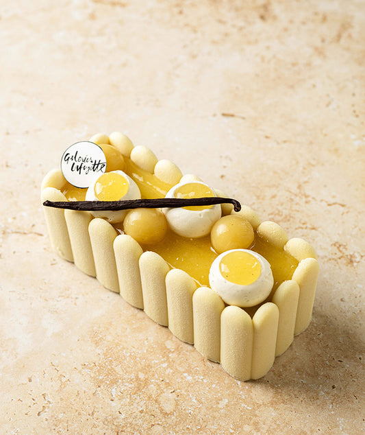 Bûche Poire Vanille - Exclusivité Galeries Lafayette