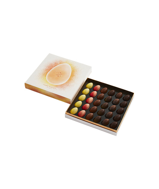 Malline de Pâques de 30 oeufs pralinés aux saveurs de biscuits et pralinés