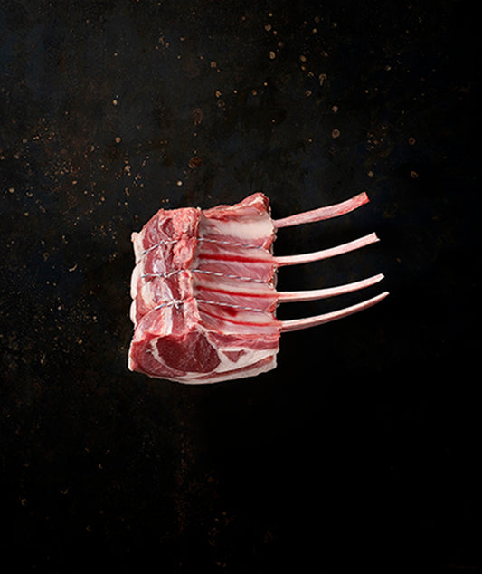 Carré de côtes premières d’agneau laiton