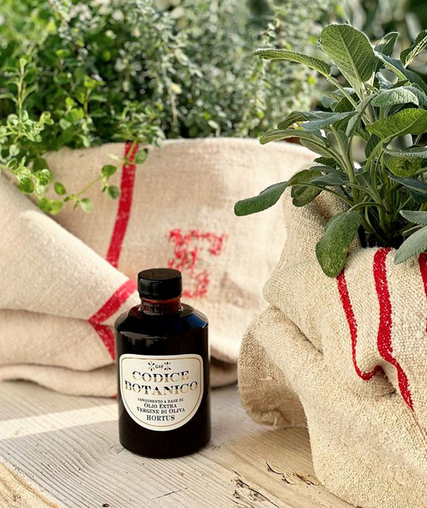 Huile d'olive extra vierge aux herbes aromatiques - 25cl