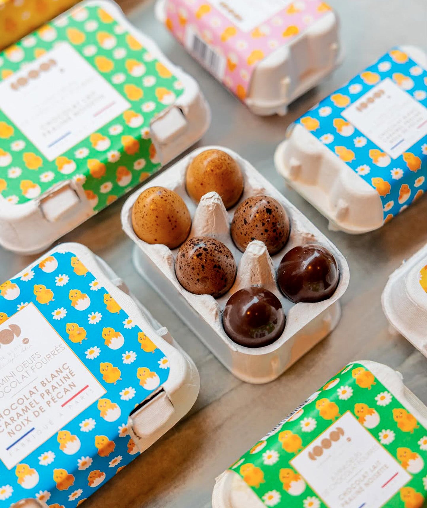 6 mini oeufs au chocolat noir et cacahuète