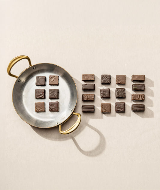 Coffret 32 pralinés et 36 ganaches